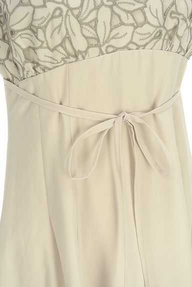 クリックで大画像表示 PROPORTION BODY DRESSING(プロポーションボディドレッシング)の古着「半そで花柄刺繍レースワンピース(ワンピース・チュニック)」大画像5へ