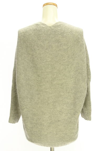 クリックで大画像表示 Whim Gazette(ウィムガゼット)の古着「Vネックモヘヤ混ニットトップス(セーター)」大画像2へ