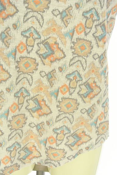 クリックで大画像表示 Comptoir des Cotonniers(コントワーデコトニエ)の古着「ネイティブ柄ノースリカットソー(カットソー・プルオーバー)」大画像5へ