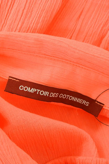 クリックで大画像表示 Comptoir des Cotonniers(コントワーデコトニエ)の古着「楊柳シボブラウス(ブラウス)」大画像6へ