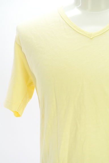 クリックで大画像表示 TAKEO KIKUCHI(タケオキクチ)の古着「VネックTシャツ(Tシャツ)」大画像4へ