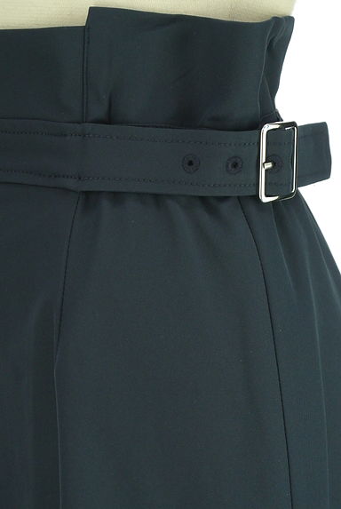 クリックで大画像表示 NATURAL BEAUTY BASIC(ナチュラルビューティベーシック)の古着「ロンググルカスカート(ロングスカート・マキシスカート)」大画像4へ