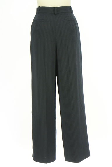 クリックで大画像表示 NATURAL BEAUTY BASIC(ナチュラルビューティベーシック)の古着「ピンストライプワイドパンツ(パンツ)」大画像2へ