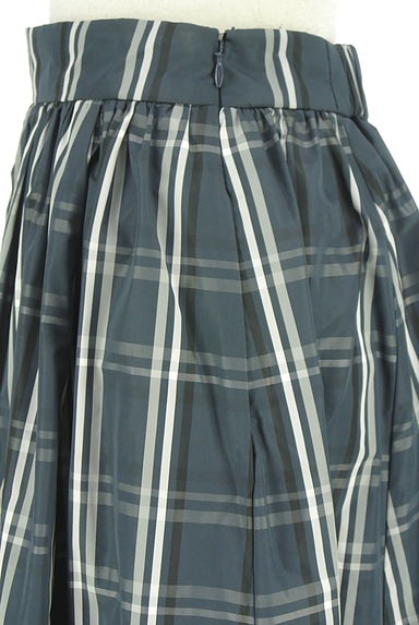 組曲（クミキョク）の古着「ミモレ丈チェック柄スカート（ロングスカート・マキシスカート）」大画像４へ