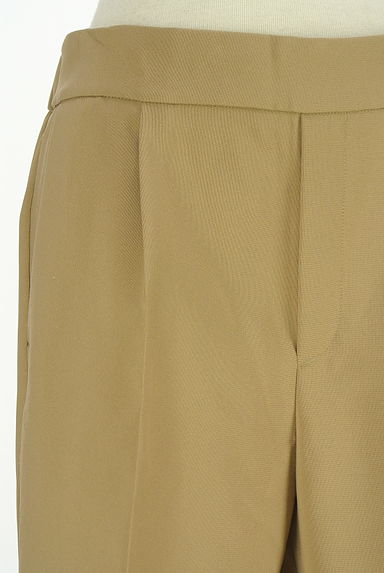 クリックで大画像表示 組曲(クミキョク)の古着「センタープレステーパードパンツ(パンツ)」大画像4へ