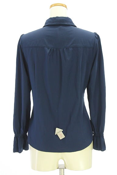 クリックで大画像表示 axes femme(アクシーズファム)の古着「リボンタイ付ピンタックブラウス(ブラウス)」大画像4へ