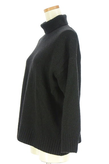クリックで大画像表示 URBAN RESEARCH DOORS(アーバンリサーチドアーズ)の古着「タートルネックニット(セーター)」大画像3へ