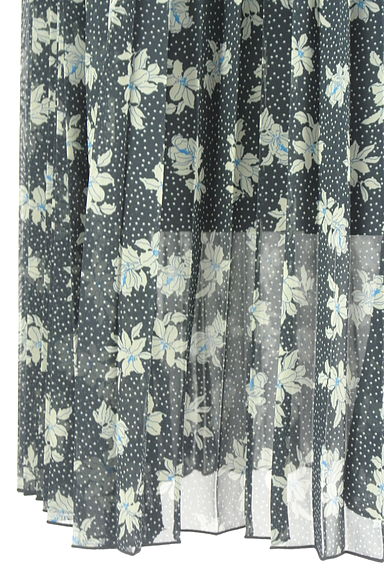 クリックで大画像表示 JOURNAL STANDARD relume(ジャーナルスタンダード レリューム)の古着「ドット×花柄ロングプリーツスカート(ロングスカート・マキシスカート)」大画像5へ