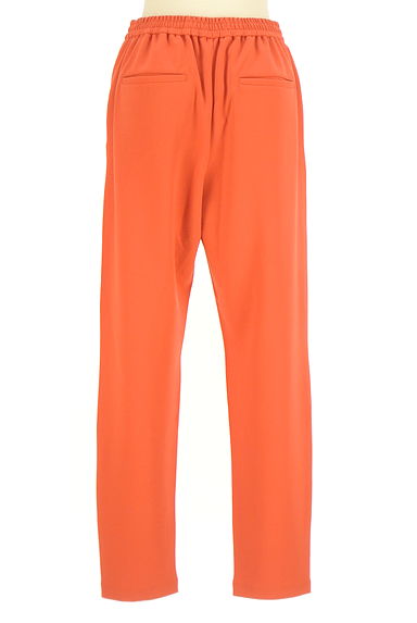 クリックで大画像表示 green label relaxing(グリーンレーベル リラクシング)の古着「カラータックテーパードパンツ(パンツ)」大画像2へ