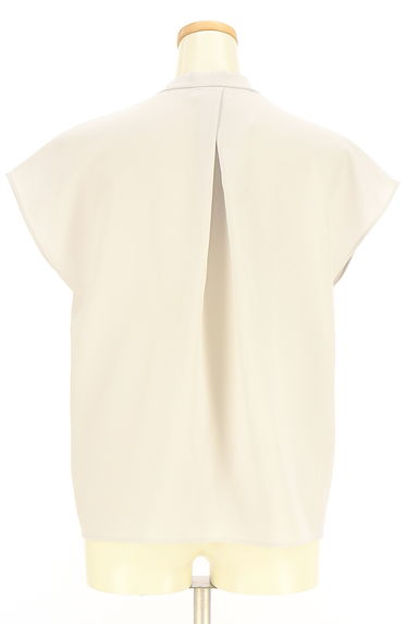 クリックで大画像表示 PLST(プラステ)の古着「Vネックブラウス(カットソー・プルオーバー)」大画像2へ