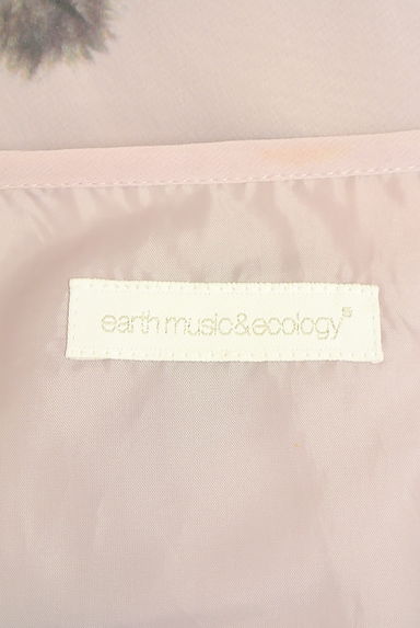 クリックで大画像表示 earth music&ecology(アースミュージック&エコロジー)の古着「羽根プリントティアードシフォンキャミワンピ(キャミワンピース)」大画像6へ