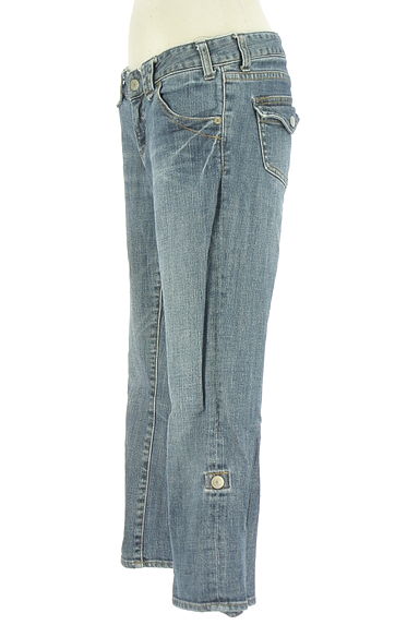 クリックで大画像表示 earth music&ecology(アースミュージック&エコロジー)の古着「ロールアップクロップドデニムパンツ(デニムパンツ)」大画像3へ