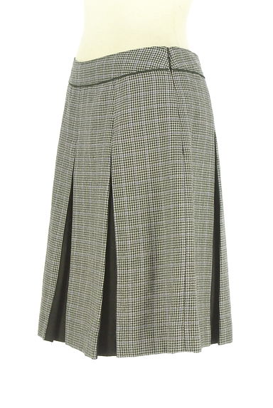 クリックで大画像表示 NATURAL BEAUTY BASIC(ナチュラルビューティベーシック)の古着「インパーテッドプリーツミニスカート(スカート)」大画像3へ