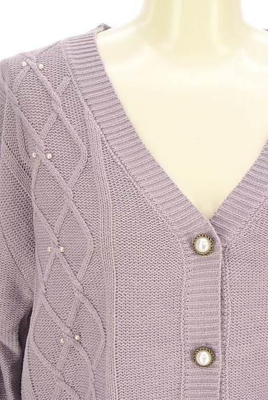 クリックで大画像表示 axes femme(アクシーズファム)の古着「パール付きケーブルニットカーディガン(カーディガン・ボレロ)」大画像4へ