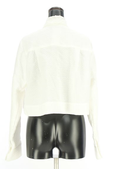 yori（ヨリ）シャツ買取実績の後画像