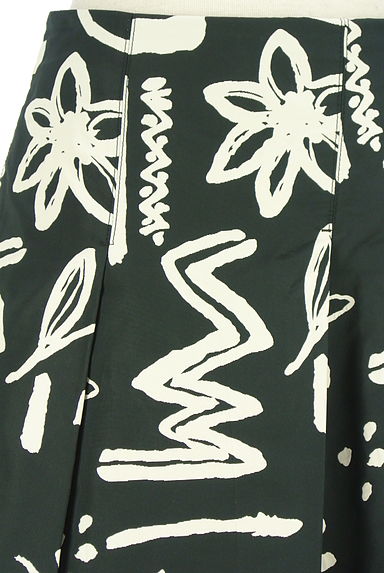 クリックで大画像表示 SWINSWING(スウィンスウィング)の古着「ミディ丈総柄フレアスカート(ロングスカート・マキシスカート)」大画像4へ