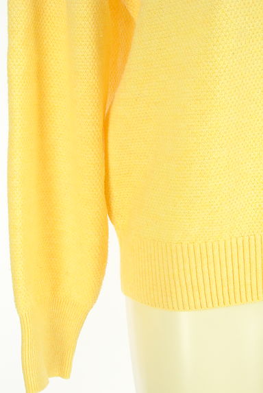 クリックで大画像表示 INDIVI(インディヴィ)の古着「Vネックワッフルニット(ニット)」大画像5へ