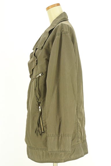 クリックで大画像表示 JEANASiS(ジーナシス)の古着「ミドル丈ライダースブルゾン(ブルゾン・スタジャン)」大画像3へ