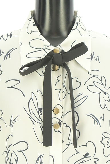 REDYAZEL（レディアゼル）の古着「リボン付き花柄ブラウス（ブラウス）」大画像４へ