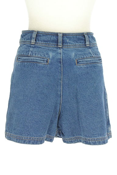 REDYAZEL（レディアゼル）の古着「スカートライクデニムショートパンツ（ショートパンツ・ハーフパンツ）」大画像２へ