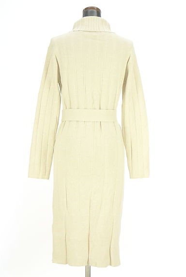 クリックで大画像表示 RESEXXY(リゼクシー)の古着「タートルネックリブニットワンピース(ワンピース・チュニック)」大画像2へ