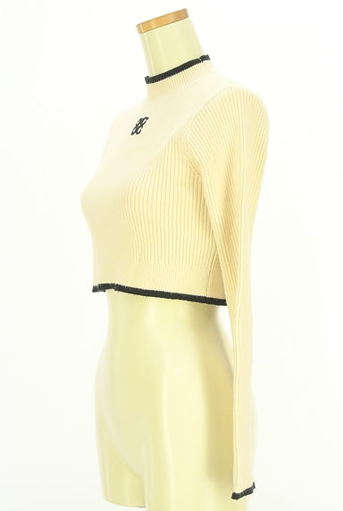 クリックで大画像表示 Who's Who Chico(フーズフーチコ)の古着「刺繍マーク入りモックネックリブニットトップス(ニット)」大画像3へ