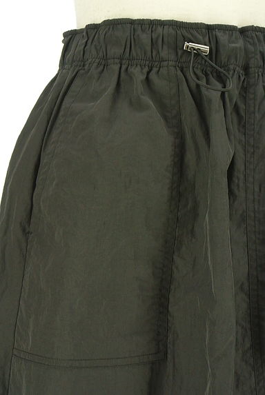 heliopole（エリオポール）の古着「ナイロンミモレスカート（ロングスカート・マキシスカート）」大画像４へ