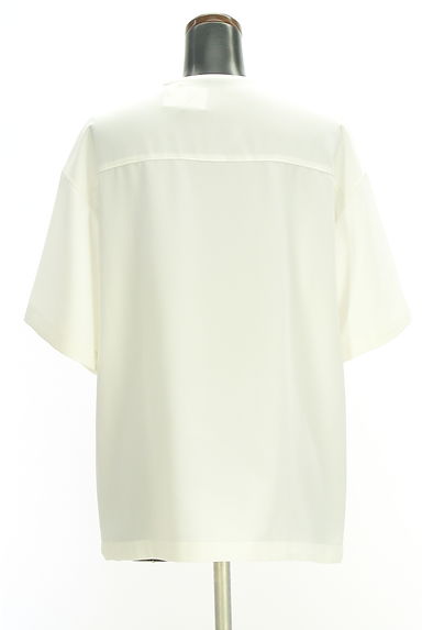 Mila Owen（ミラオーウェン）の古着「オーバーサイズ5分袖ブラウス（カットソー・プルオーバー）」大画像２へ