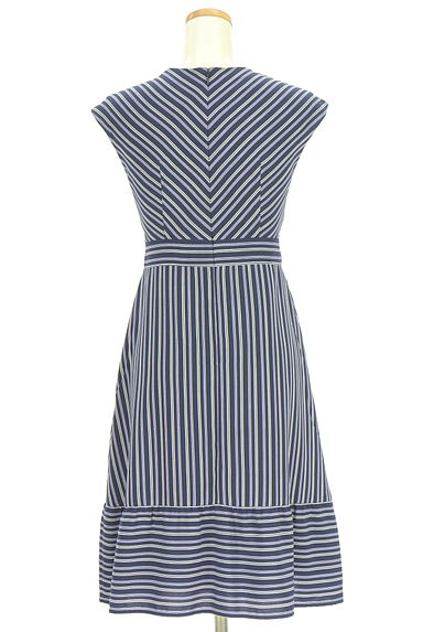 MISCH MASCH（ミッシュマッシュ）の古着「膝下丈ストライプワンピース（ワンピース・チュニック）」大画像２へ