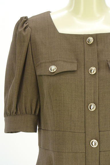 クリックで大画像表示 PROPORTION BODY DRESSING(プロポーションボディドレッシング)の古着「パフスリロングフレアワンピース(ワンピース・チュニック)」大画像4へ