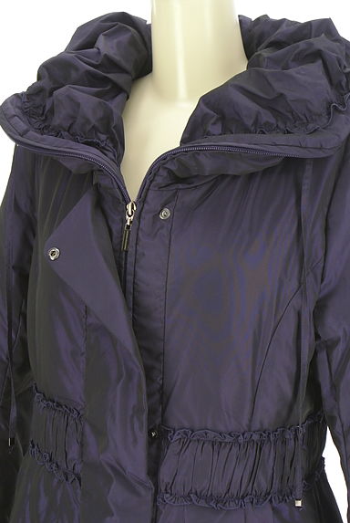 HIROKO KOSHINO（ヒロココシノ）の古着「フリルカラーロングダウンコート（ダウンジャケット・ダウンコート）」大画像４へ