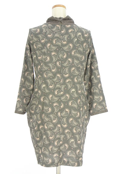 HIROKO KOSHINO（ヒロココシノ）の古着「ペイズリー柄膝上ワンピース（ワンピース・チュニック）」大画像２へ