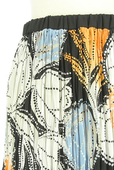HIROKO BIS（ヒロコビス）の古着「総柄ロングプリーツシフォンスカート（ロングスカート・マキシスカート）」大画像４へ