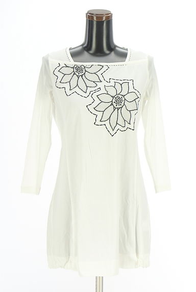 HIROKO BIS（ヒロコビス）の古着「花刺繍フレアチュニック（カットソー・プルオーバー）」大画像１へ