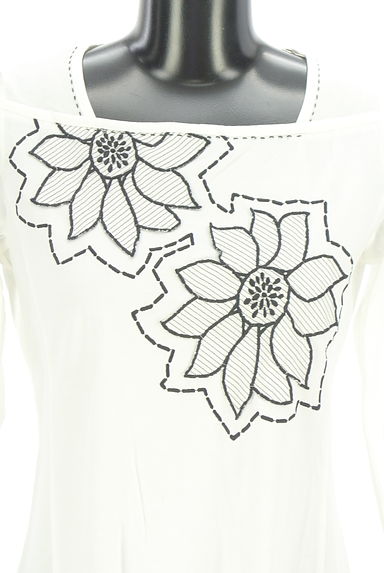 HIROKO BIS（ヒロコビス）の古着「花刺繍フレアチュニック（カットソー・プルオーバー）」大画像４へ