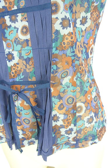 HIROKO BIS（ヒロコビス）の古着「半そで花柄カットソー（カットソー・プルオーバー）」大画像５へ