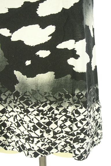 HIROKO BIS（ヒロコビス）の古着「半そで総柄カットソー（カットソー・プルオーバー）」大画像５へ