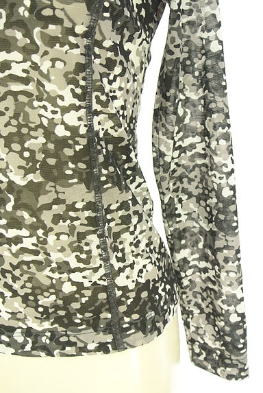 HIROKO BIS（ヒロコビス）の古着「迷彩柄シースルーカットソー（カットソー・プルオーバー）」大画像５へ