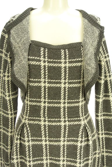Her lip to（ハーリップトゥ）の古着「セットアップ風チェック柄ニットワンピース（ワンピース・チュニック）」大画像４へ