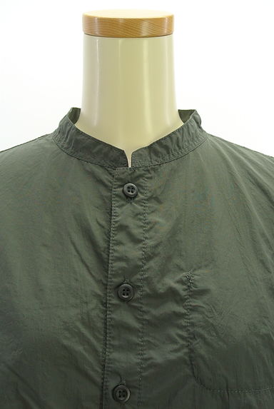 Pas de calais（パドカレ）の古着「バンドカラーペプラムブラウス（ブルゾン・スタジャン）」大画像４へ