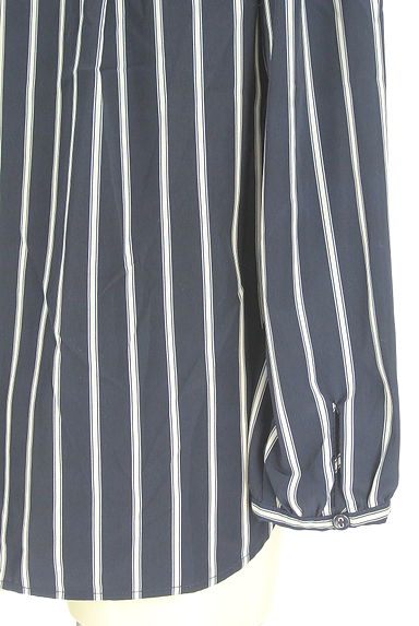 UNTITLED（アンタイトル）の古着「ボーダー×ストライプブラウス（カットソー・プルオーバー）」大画像４へ