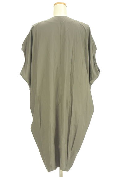 antiqua（アンティカ）の古着「膝下丈コクーンドルマンワンピース（ワンピース・チュニック）」大画像２へ