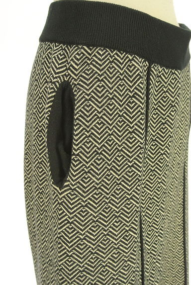 antiqua（アンティカ）の古着「patterntorso パイピングニットパンツ（パンツ）」大画像５へ