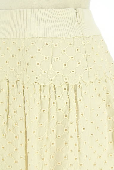 クリックで大画像表示 HIROKO BIS(ヒロコビス)の古着「+RICO HIROKO BIS 刺繍レースミディフレアスカート(スカート)」大画像4へ