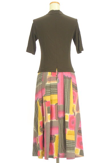 HIROKO KOSHINO（ヒロココシノ）の古着「別地切替5分袖ワンピース（ワンピース・チュニック）」大画像２へ