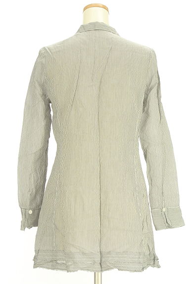 クリックで大画像表示 HIROKO BIS(ヒロコビス)の古着「ストライプ柄スキッパーブラウス(ブラウス)」大画像2へ