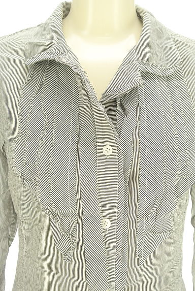 クリックで大画像表示 HIROKO BIS(ヒロコビス)の古着「ストライプ柄スキッパーブラウス(ブラウス)」大画像4へ