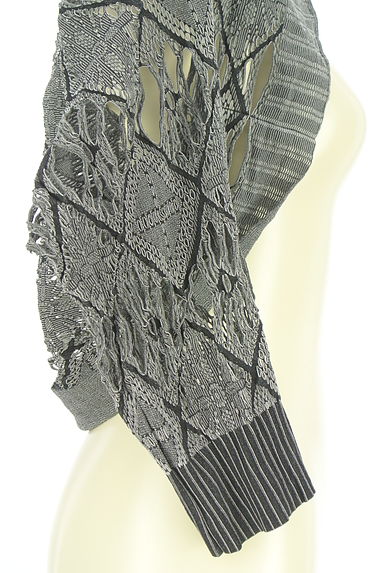 クリックで大画像表示 HIROKO BIS(ヒロコビス)の古着「eSSeNtieL HIROKO BIS 花柄透かし編みボレロ(カーディガン・ボレロ)」大画像4へ