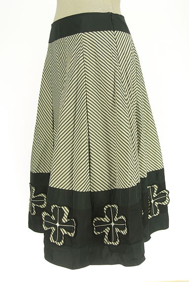 クリックで大画像表示 HIROKO BIS(ヒロコビス)の古着「花モチーフ付き斜めボーダー柄フレアスカート(スカート)」大画像3へ