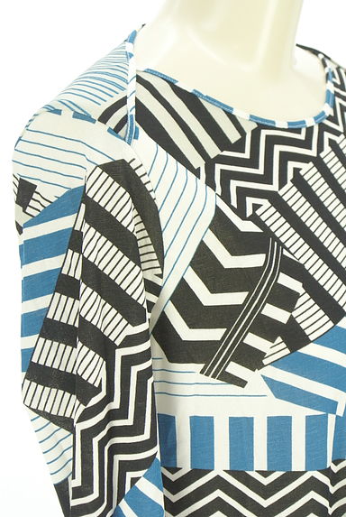 HIROKO BIS（ヒロコビス）の古着「幾何学柄ストレッチチュニックカットソー（カットソー・プルオーバー）」大画像４へ